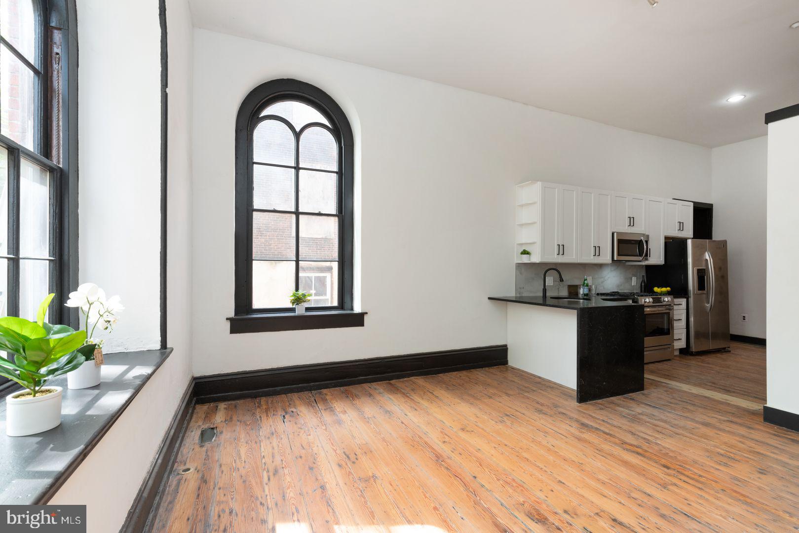 ART MUSEUM AREA - Residential Lease