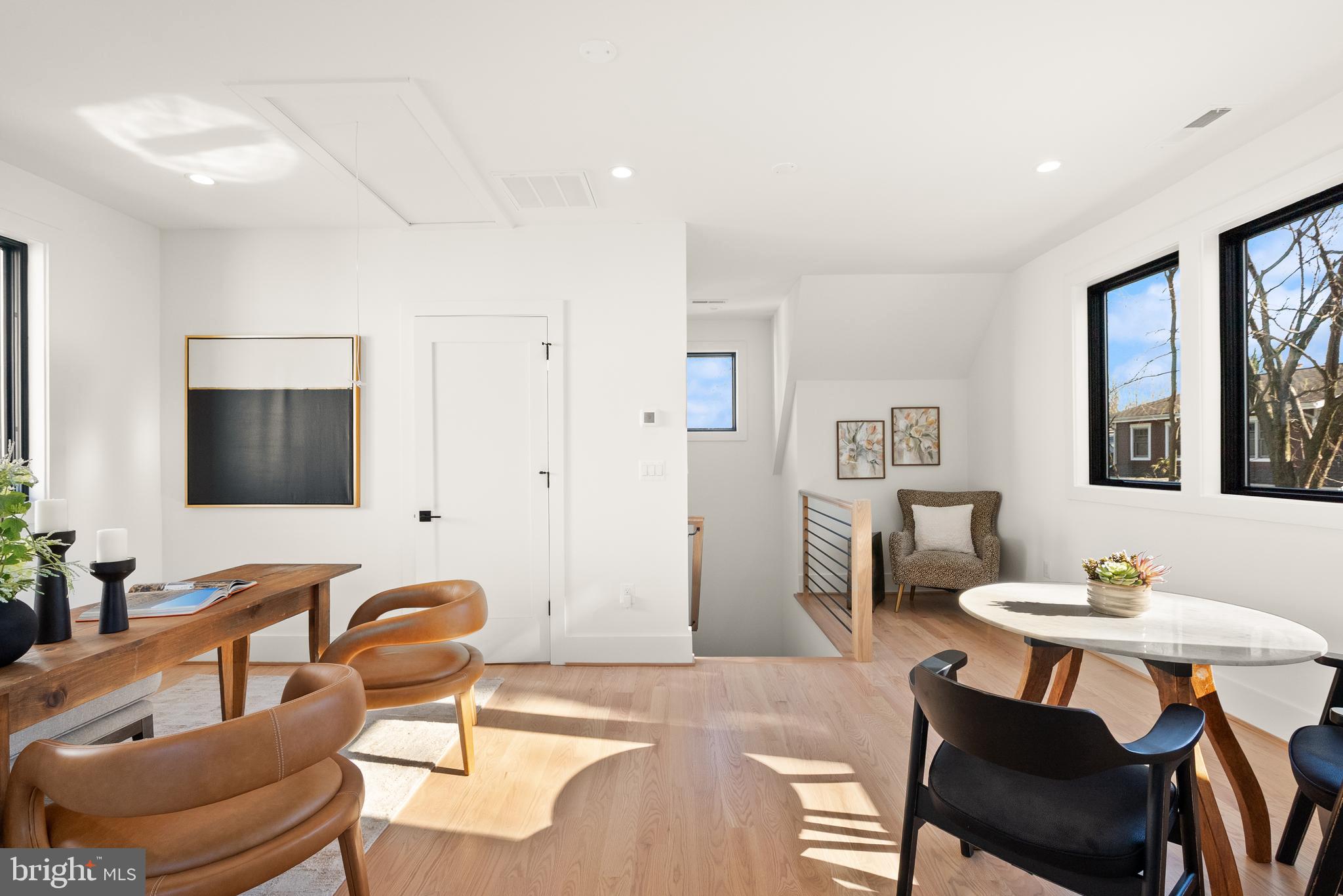 CLARENDON - Residential