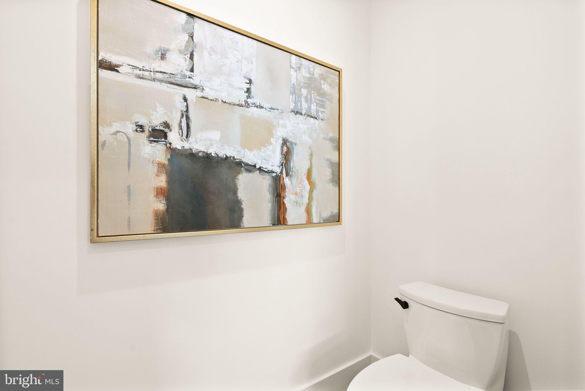 CLARENDON - Residential