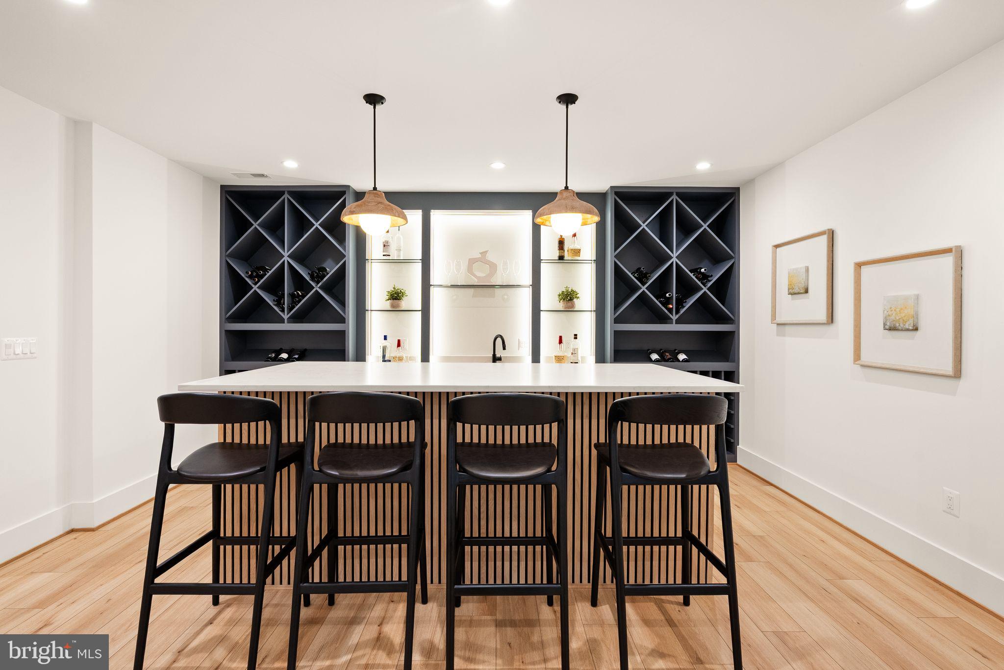 CLARENDON - Residential