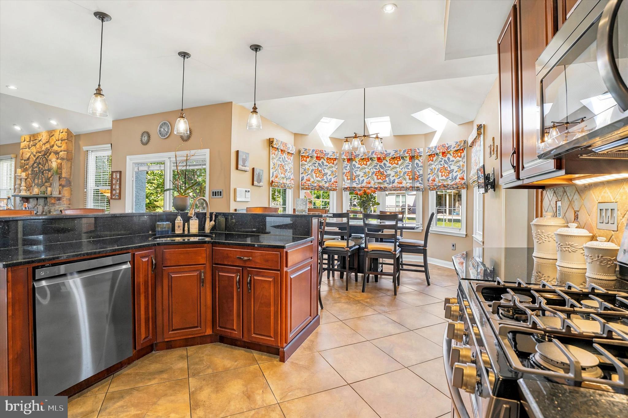 CEDAR GROVE FARM - Residential