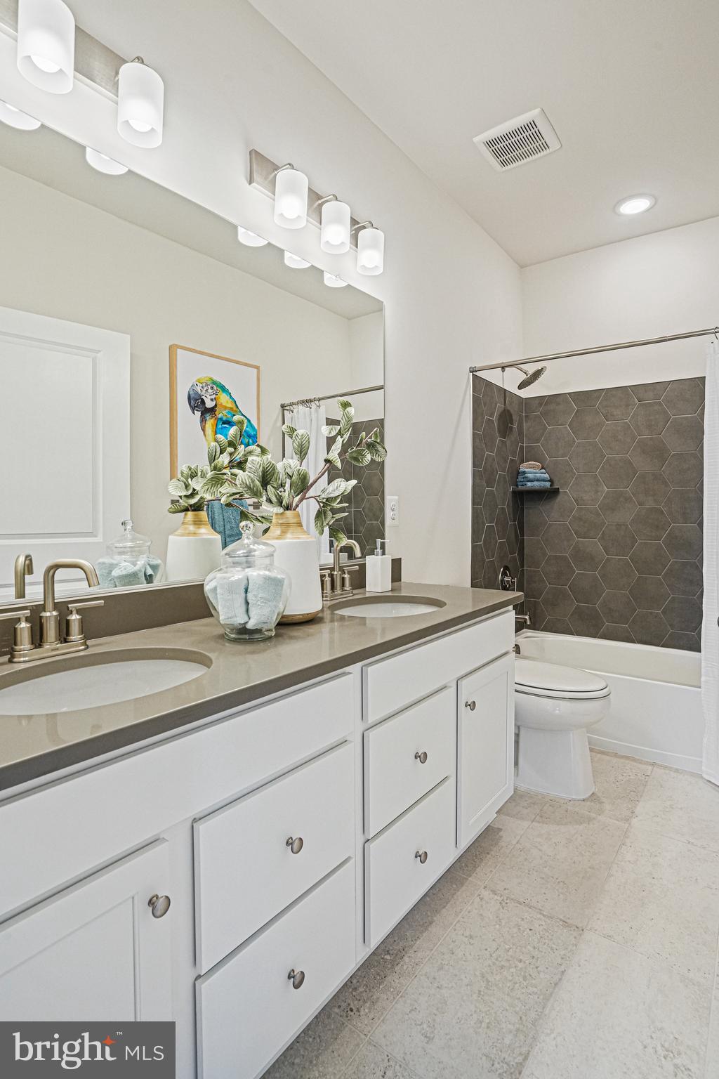 FAIRWAY ESTATES - Residential