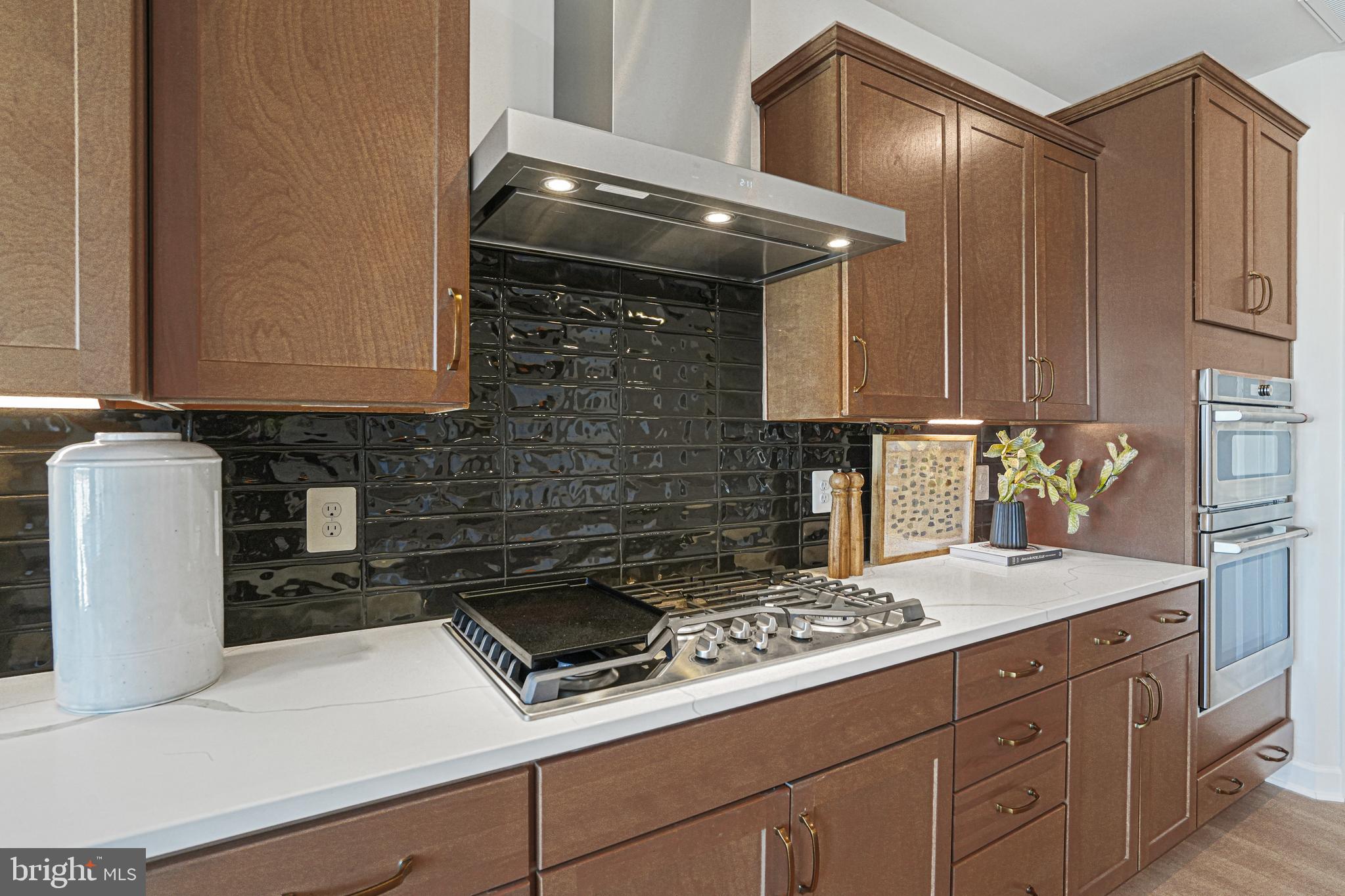 FAIRWAY ESTATES - Residential