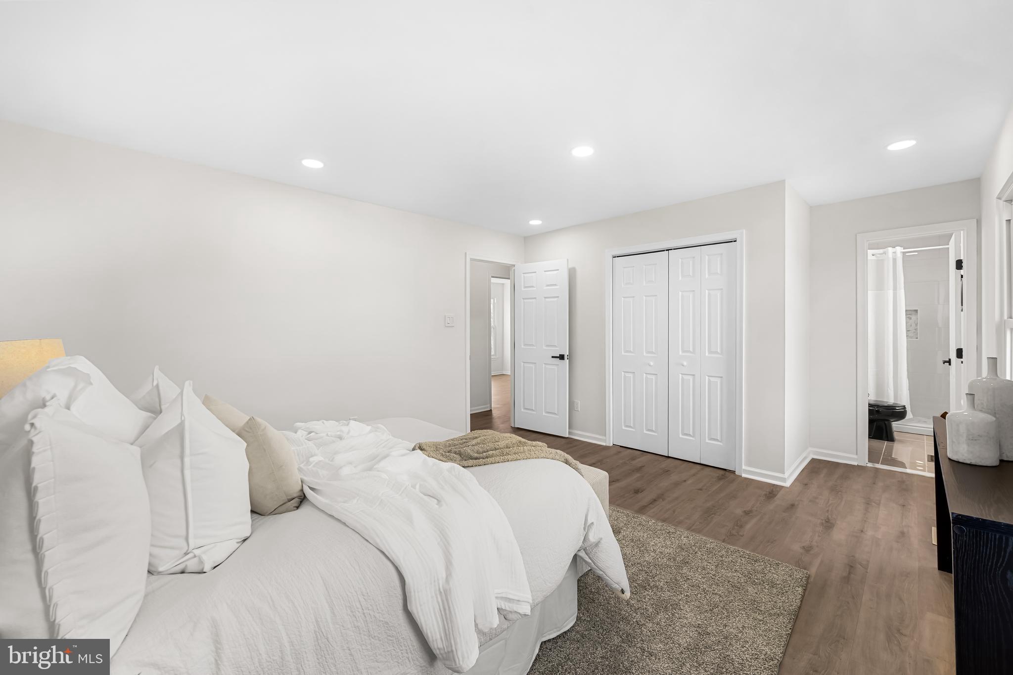 VILLAGE OF BYNUM RUN - Residential