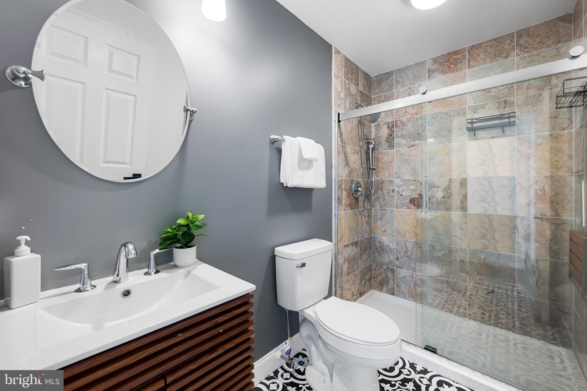 VILLAGE OF BYNUM RUN - Residential