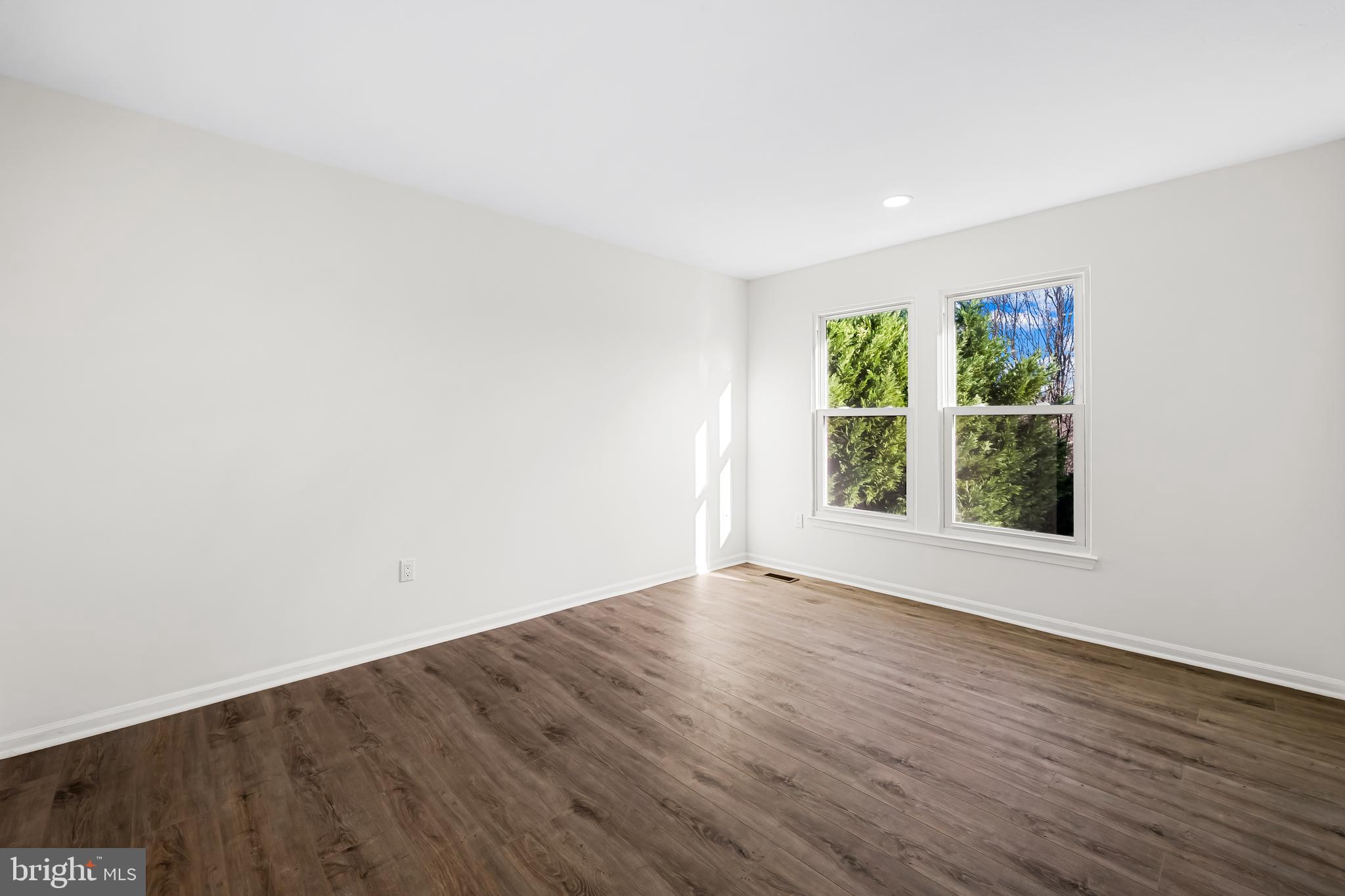 VILLAGE OF BYNUM RUN - Residential