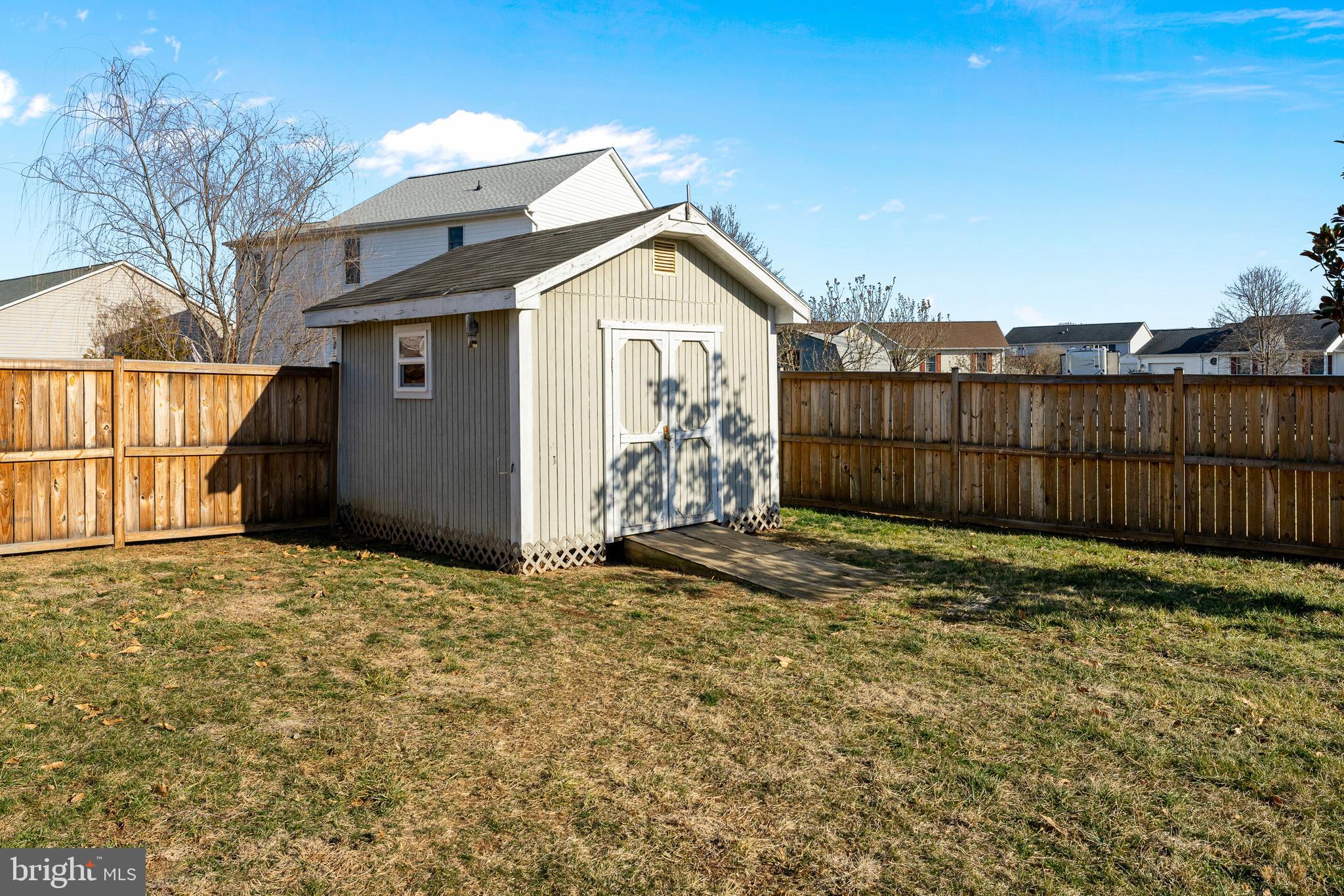 MEADFIELD - Residential