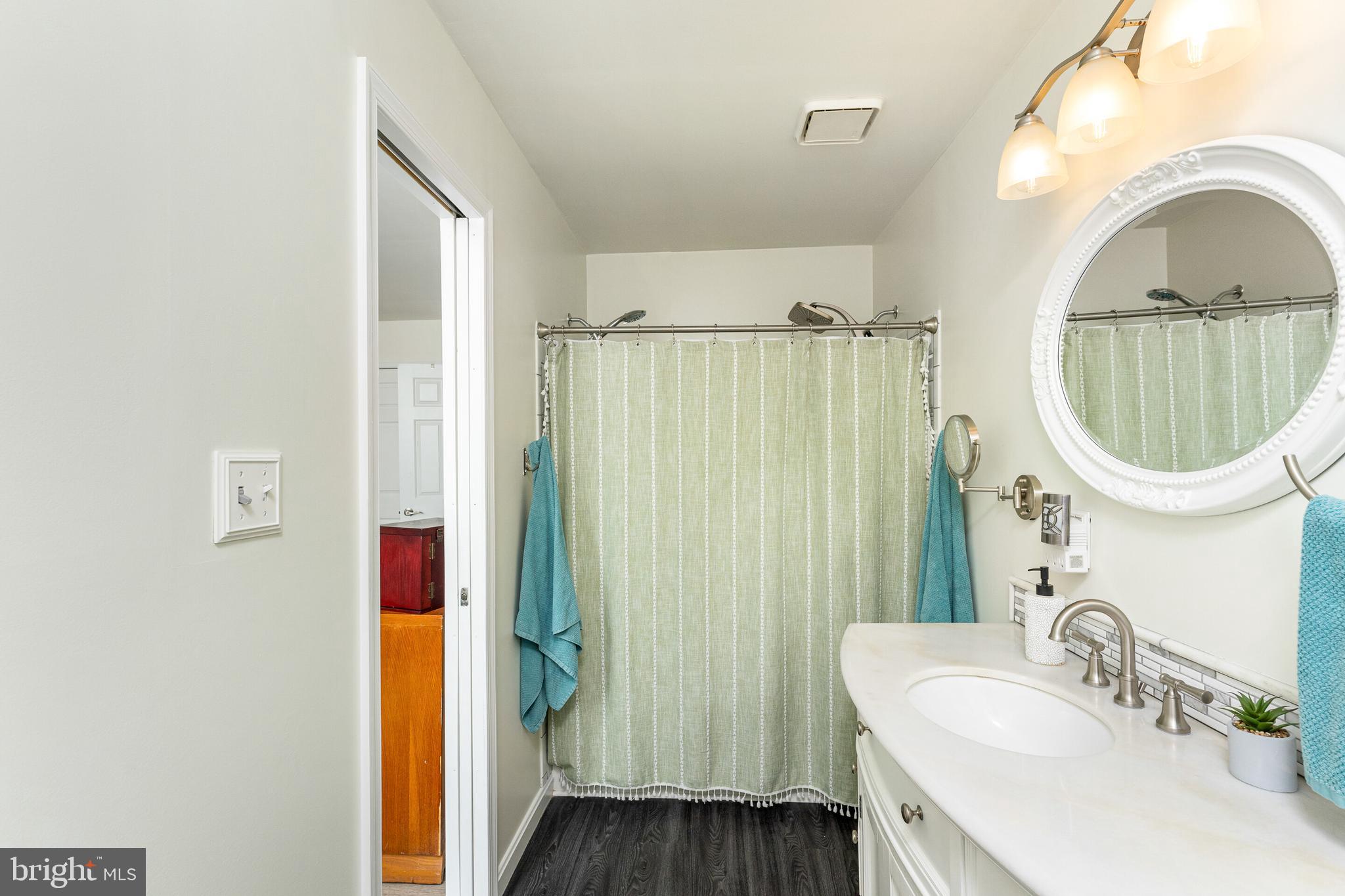 MEADFIELD - Residential