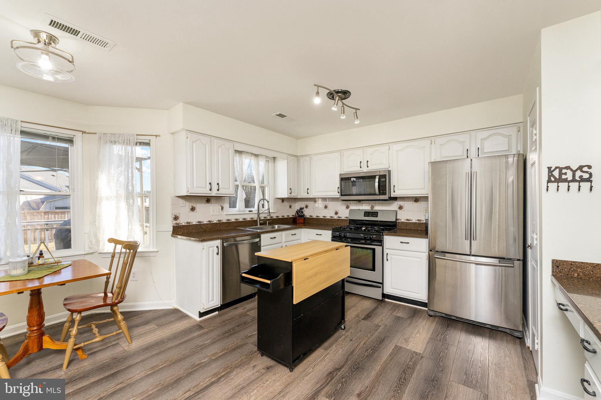 MEADFIELD - Residential