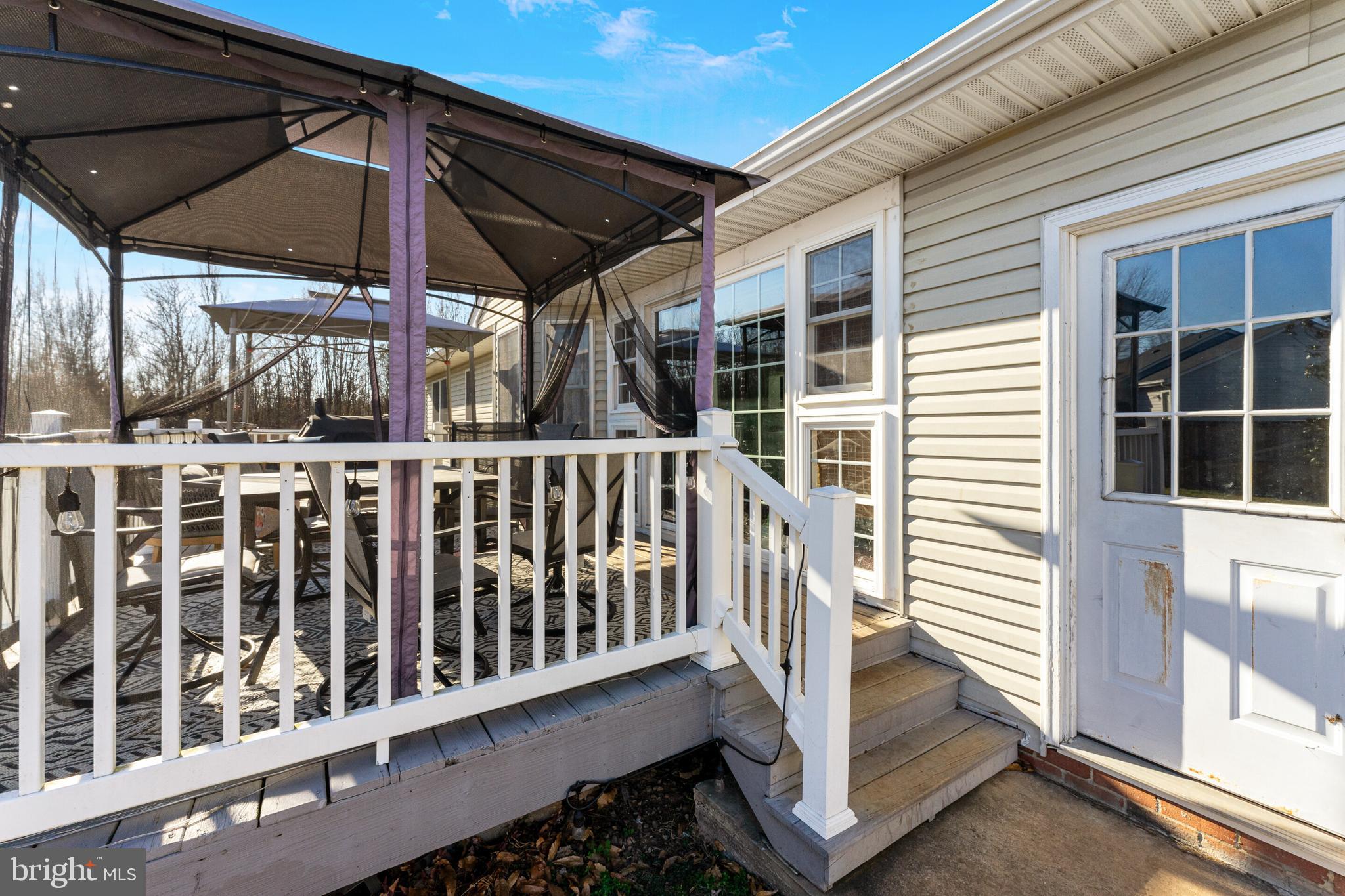 MEADFIELD - Residential