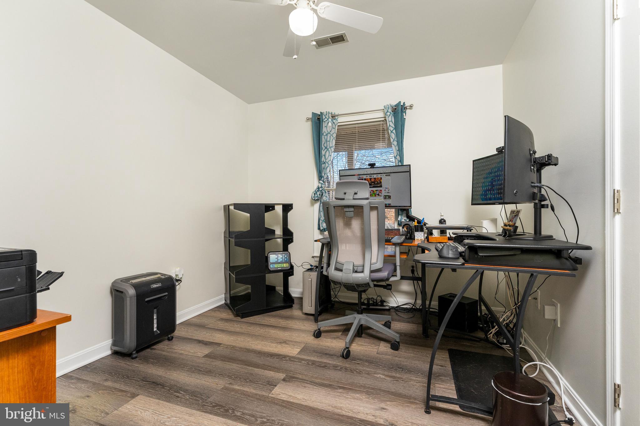 MEADFIELD - Residential