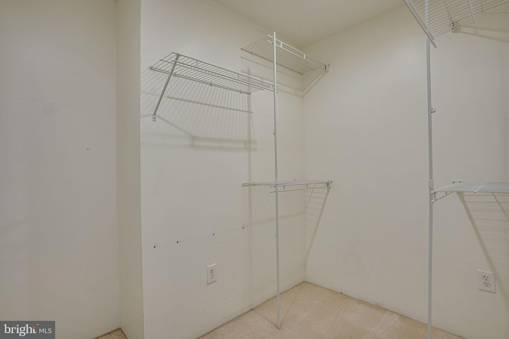 STRATTON WOODS - Residential