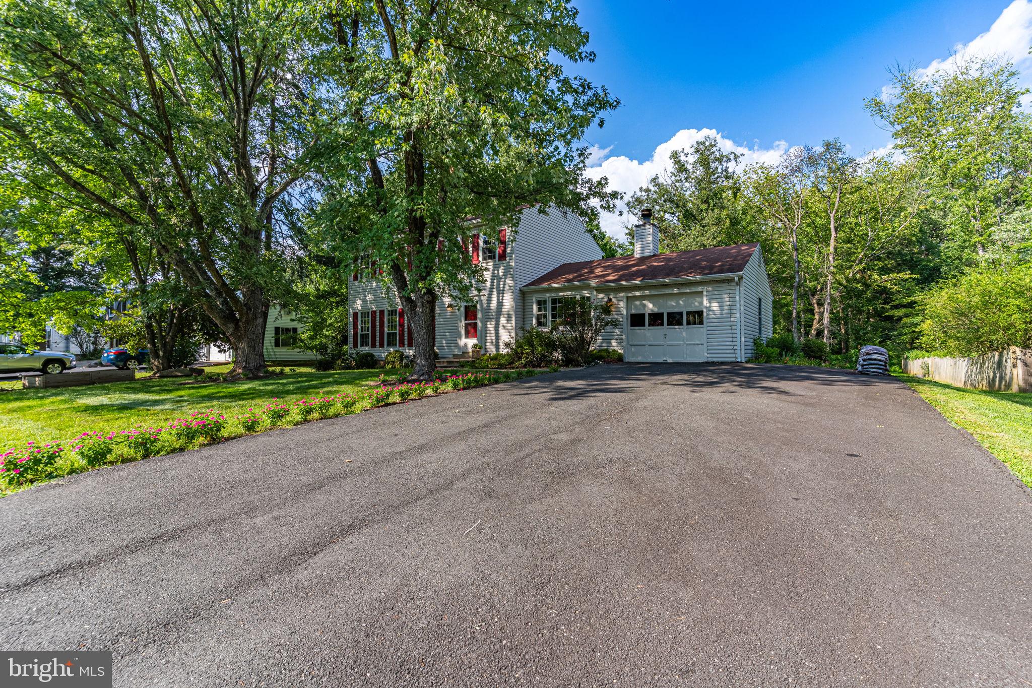 STRATTON WOODS - Residential