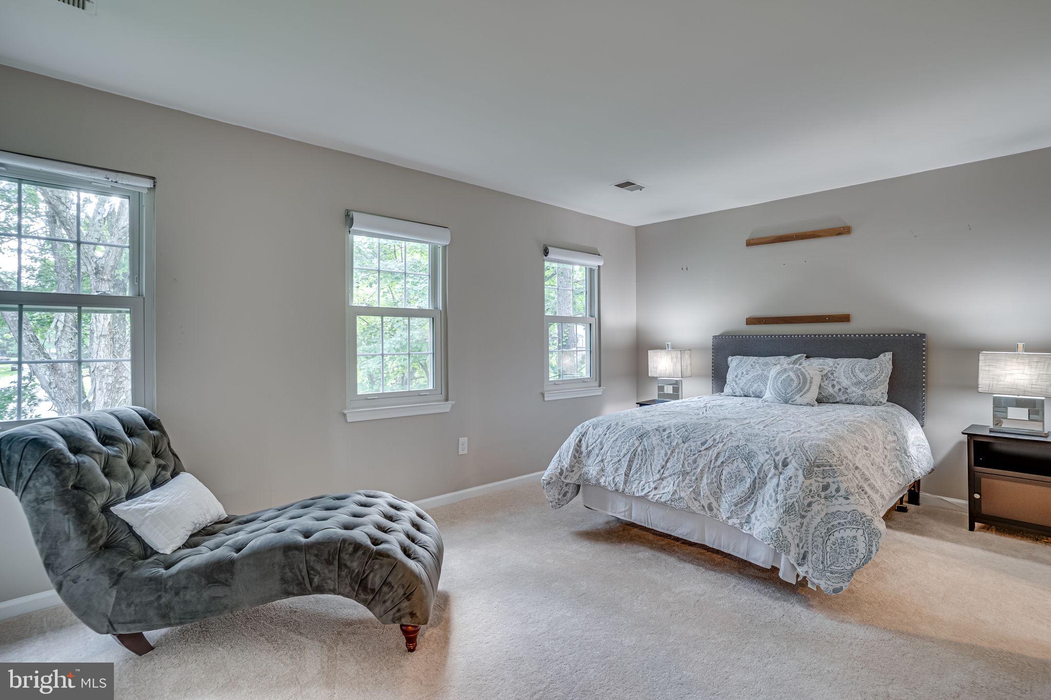 STRATTON WOODS - Residential