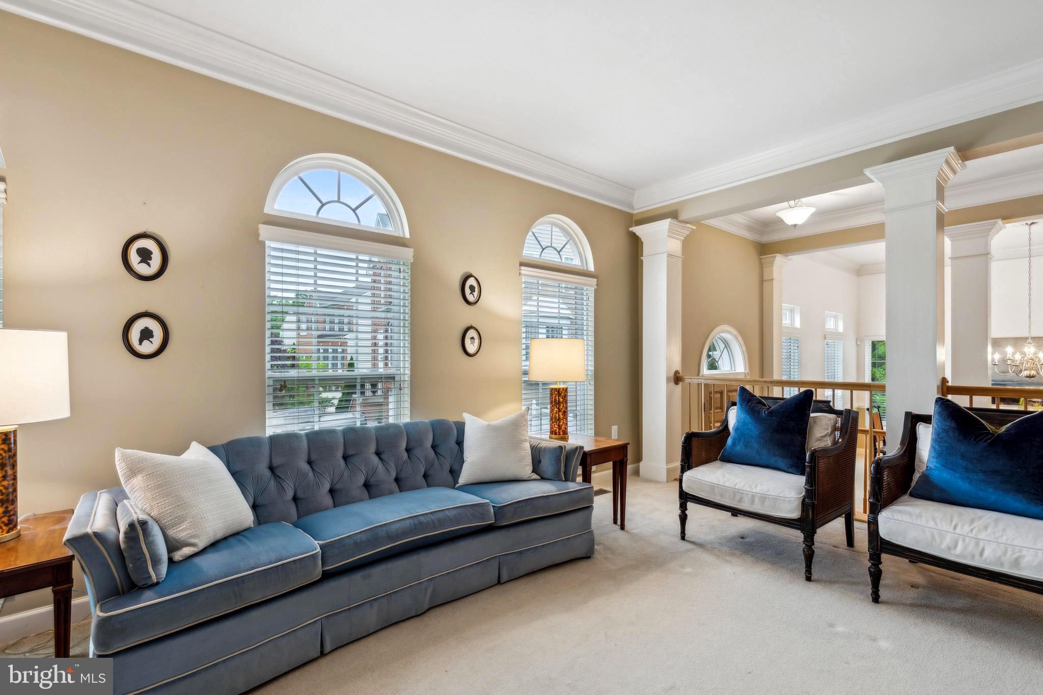 BOWEN MANOR - Residential