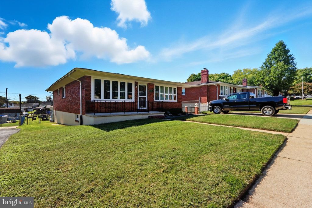 Photo of 1206 Gettig Road, BALTIMORE, MD 21237 (MLS # MDBC2140994)