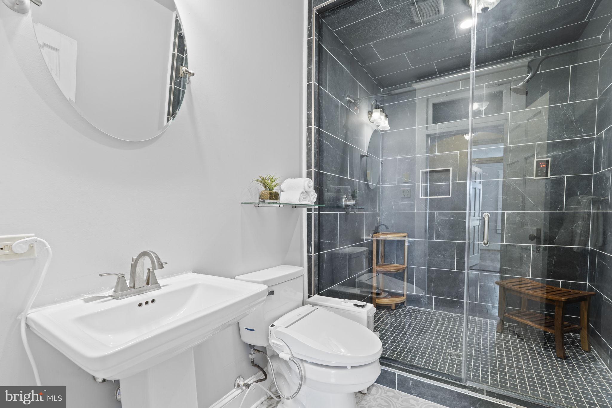 CHARLES TOWN - Residential