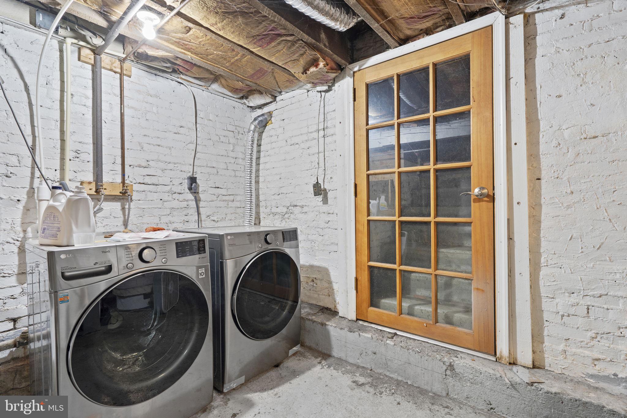 CHARLES TOWN - Residential