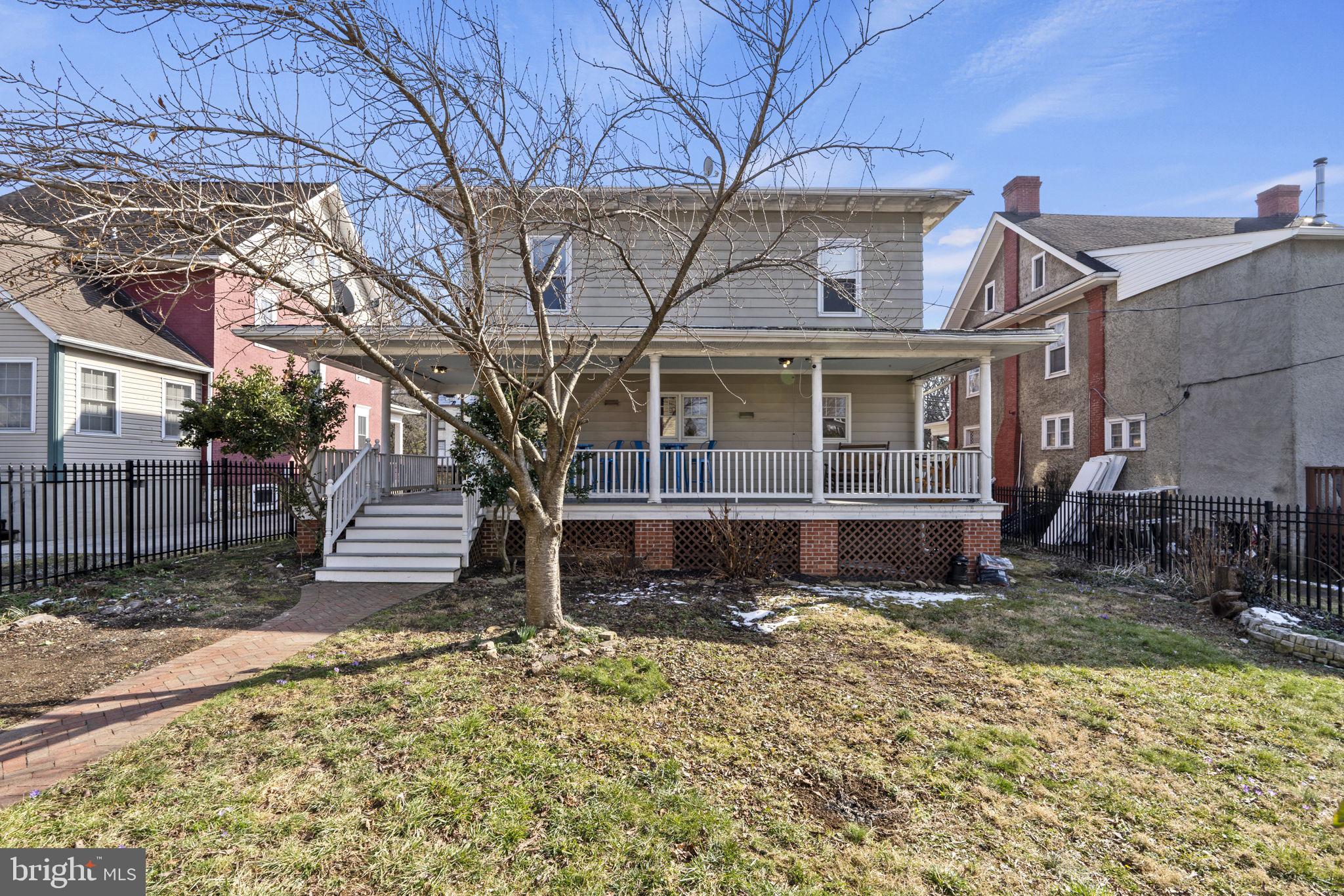 CHARLES TOWN - Residential