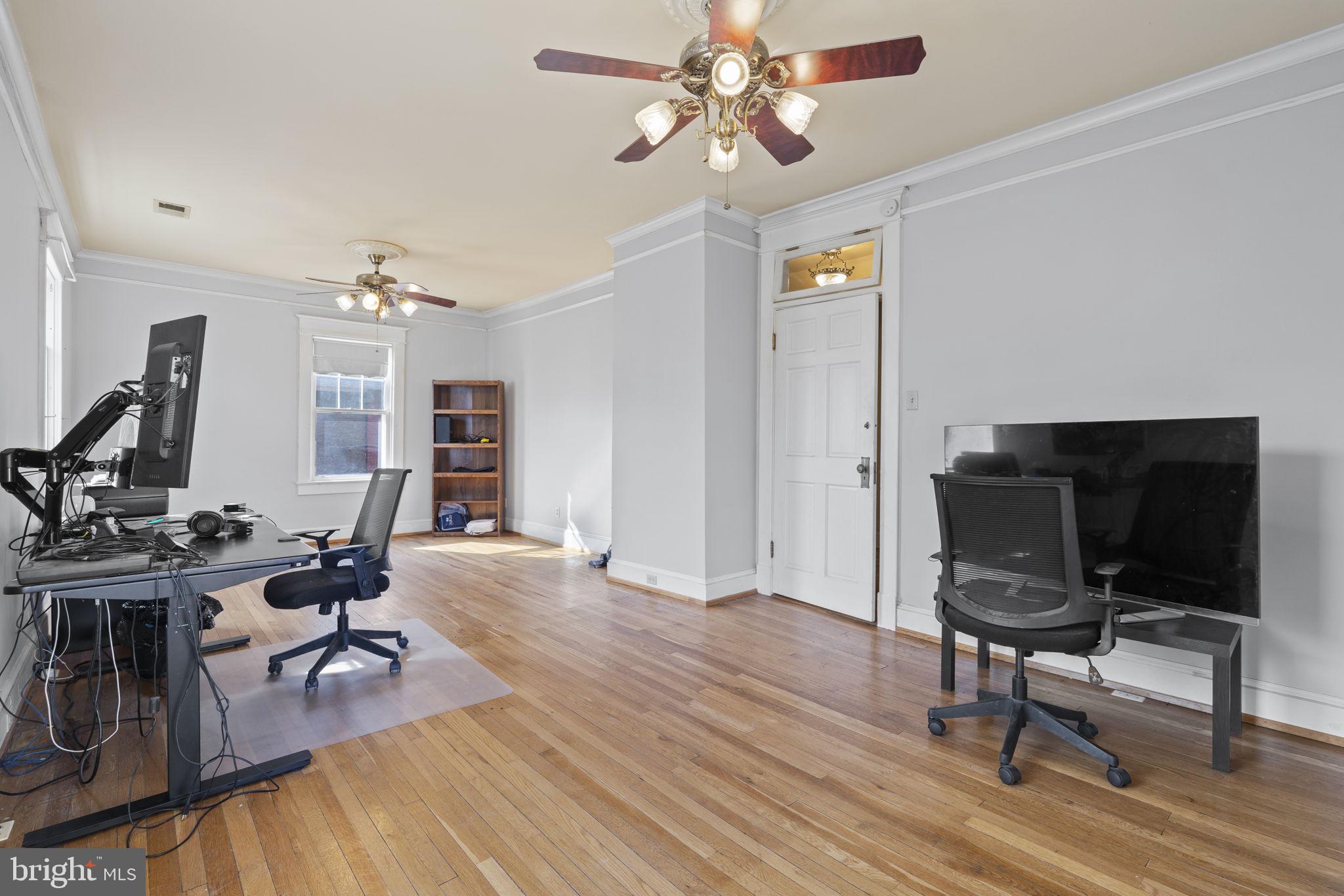 CHARLES TOWN - Residential