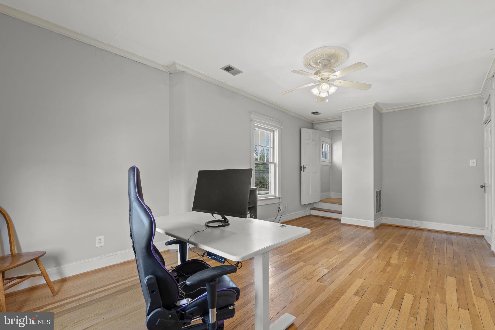 CHARLES TOWN - Residential