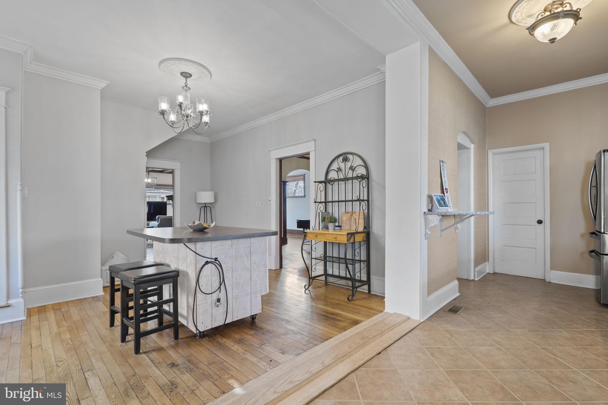 CHARLES TOWN - Residential