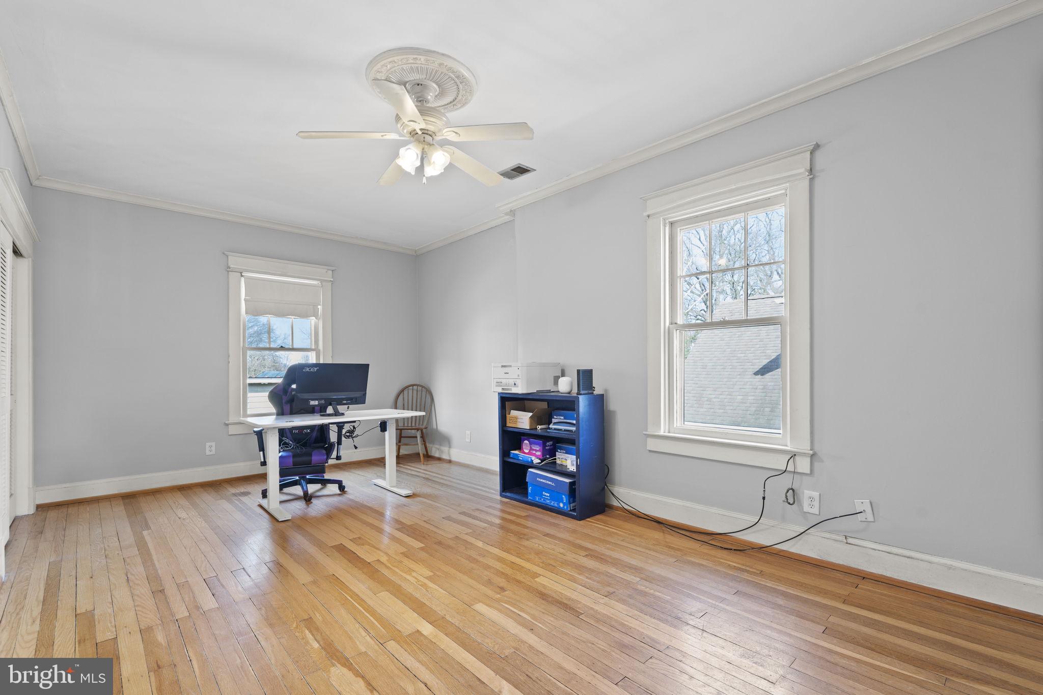 CHARLES TOWN - Residential