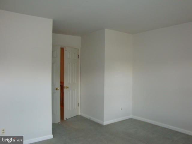 FOXBOROUGH FARMS - Residential Lease