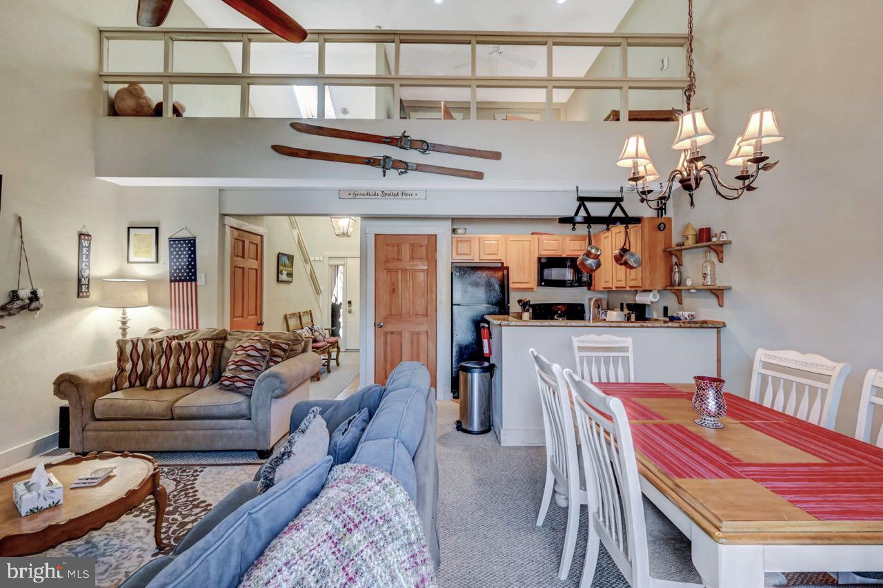 SNOW RIDGE VILLAGE - Residential