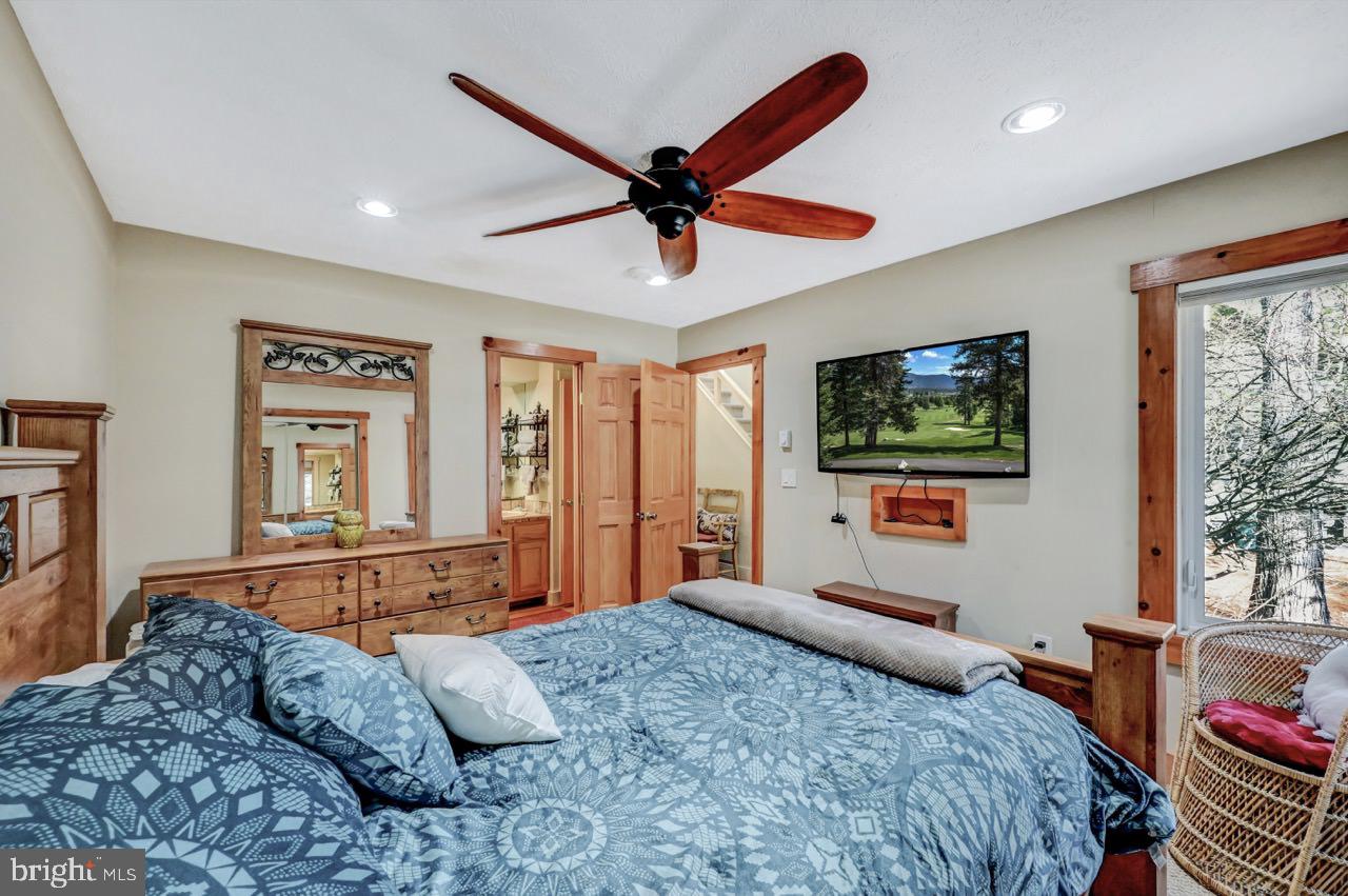 SNOW RIDGE VILLAGE - Residential