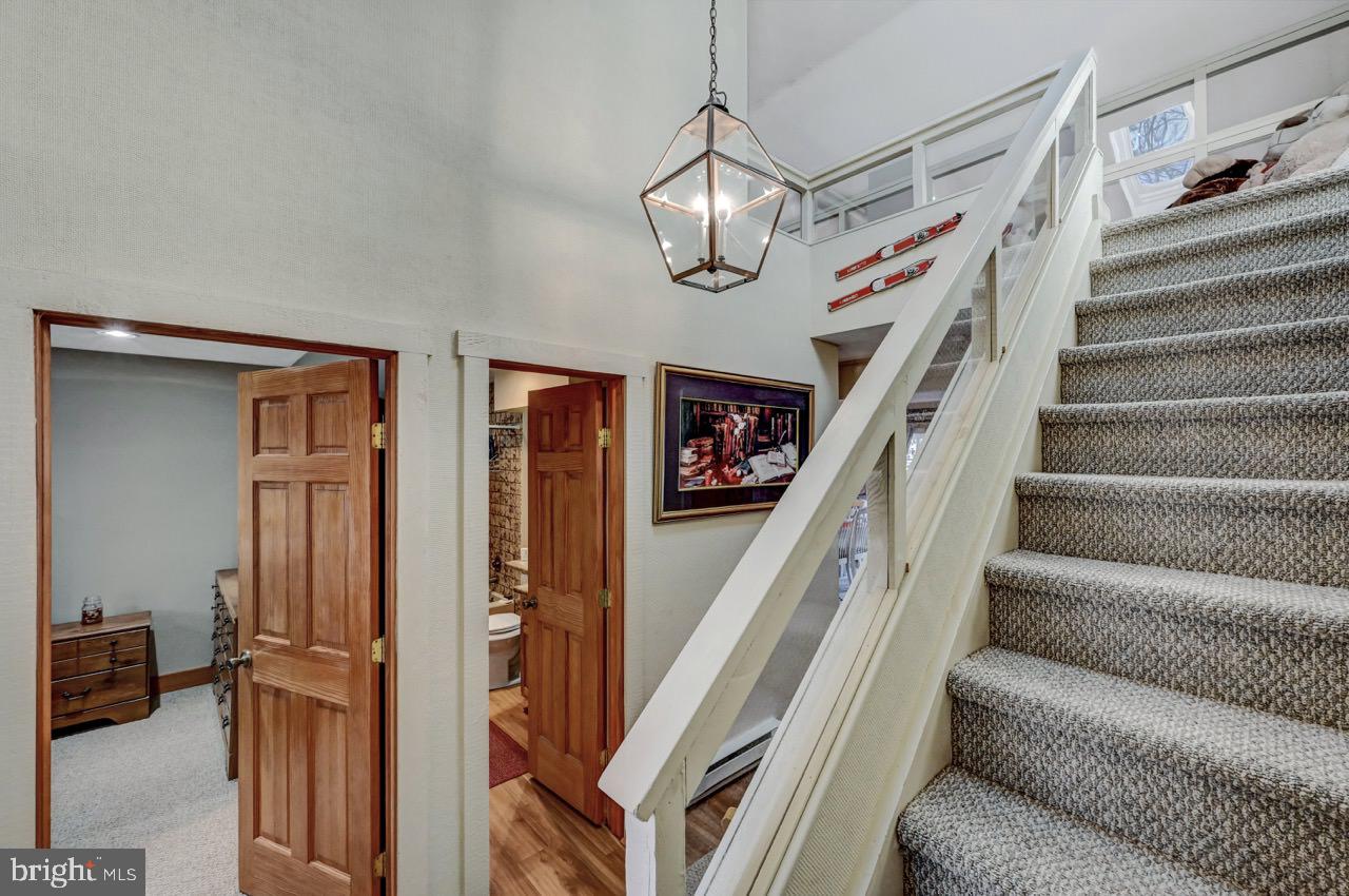 SNOW RIDGE VILLAGE - Residential