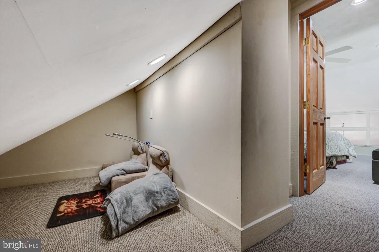 SNOW RIDGE VILLAGE - Residential