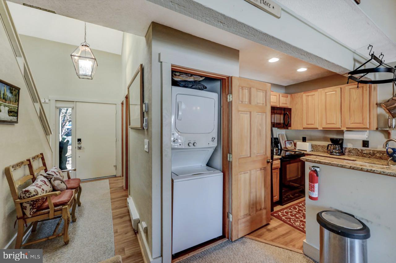 SNOW RIDGE VILLAGE - Residential