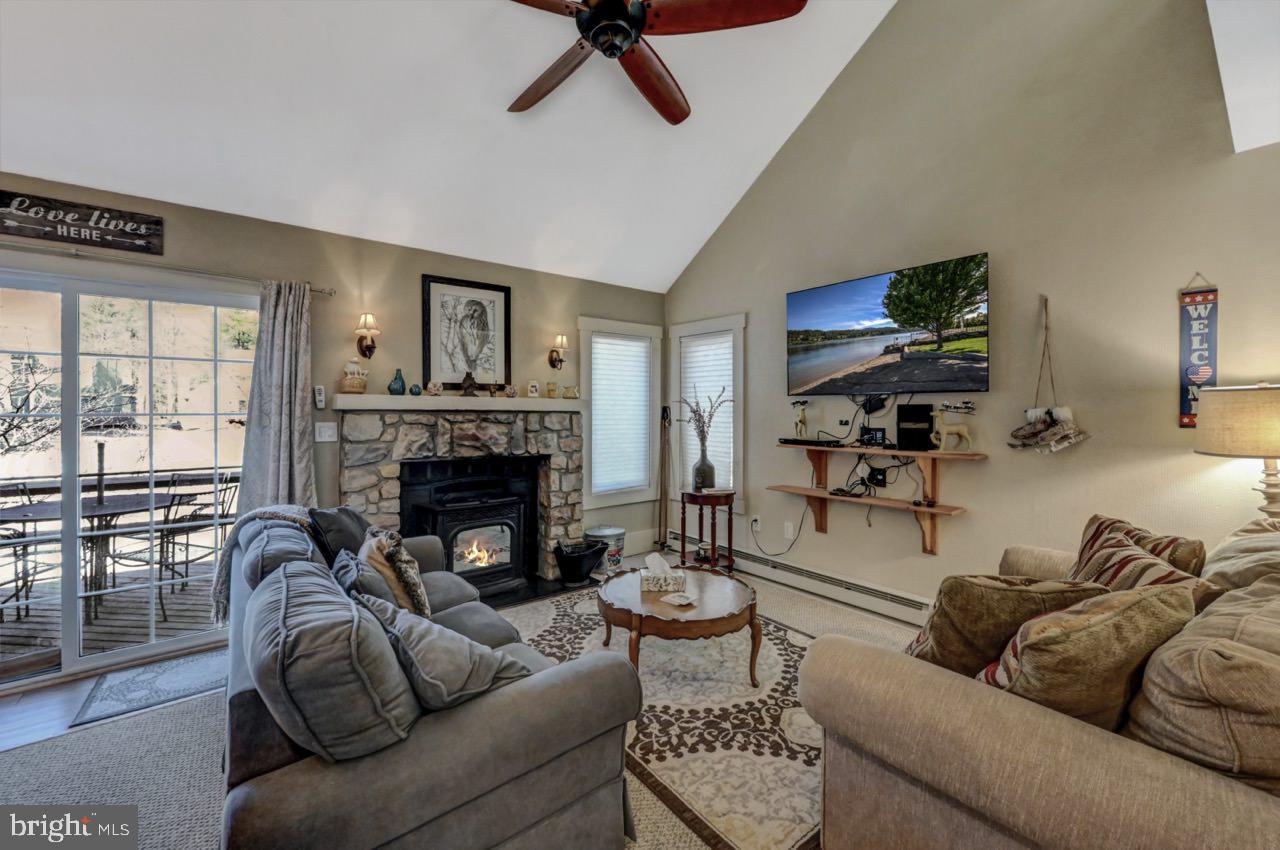 SNOW RIDGE VILLAGE - Residential