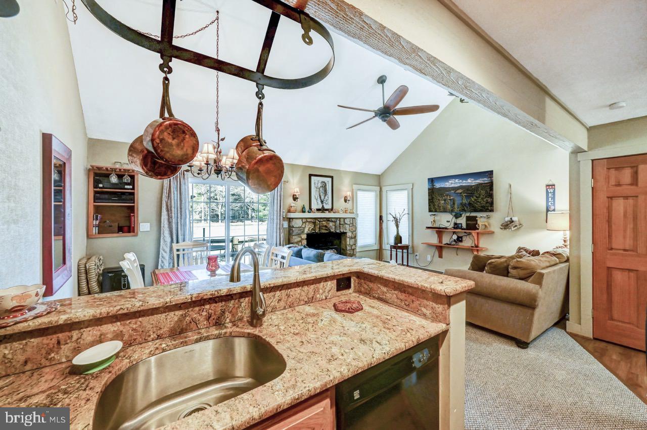 SNOW RIDGE VILLAGE - Residential