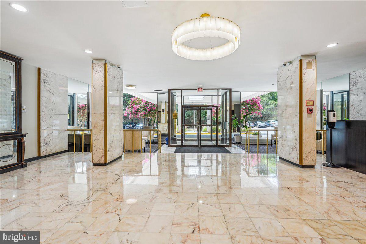 11801 ROCKVILLE PIK 212