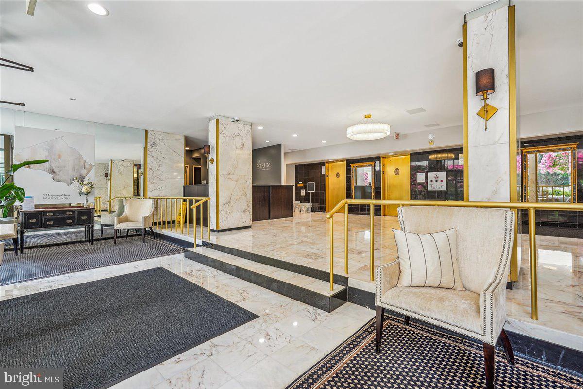 11801 ROCKVILLE PIK 212