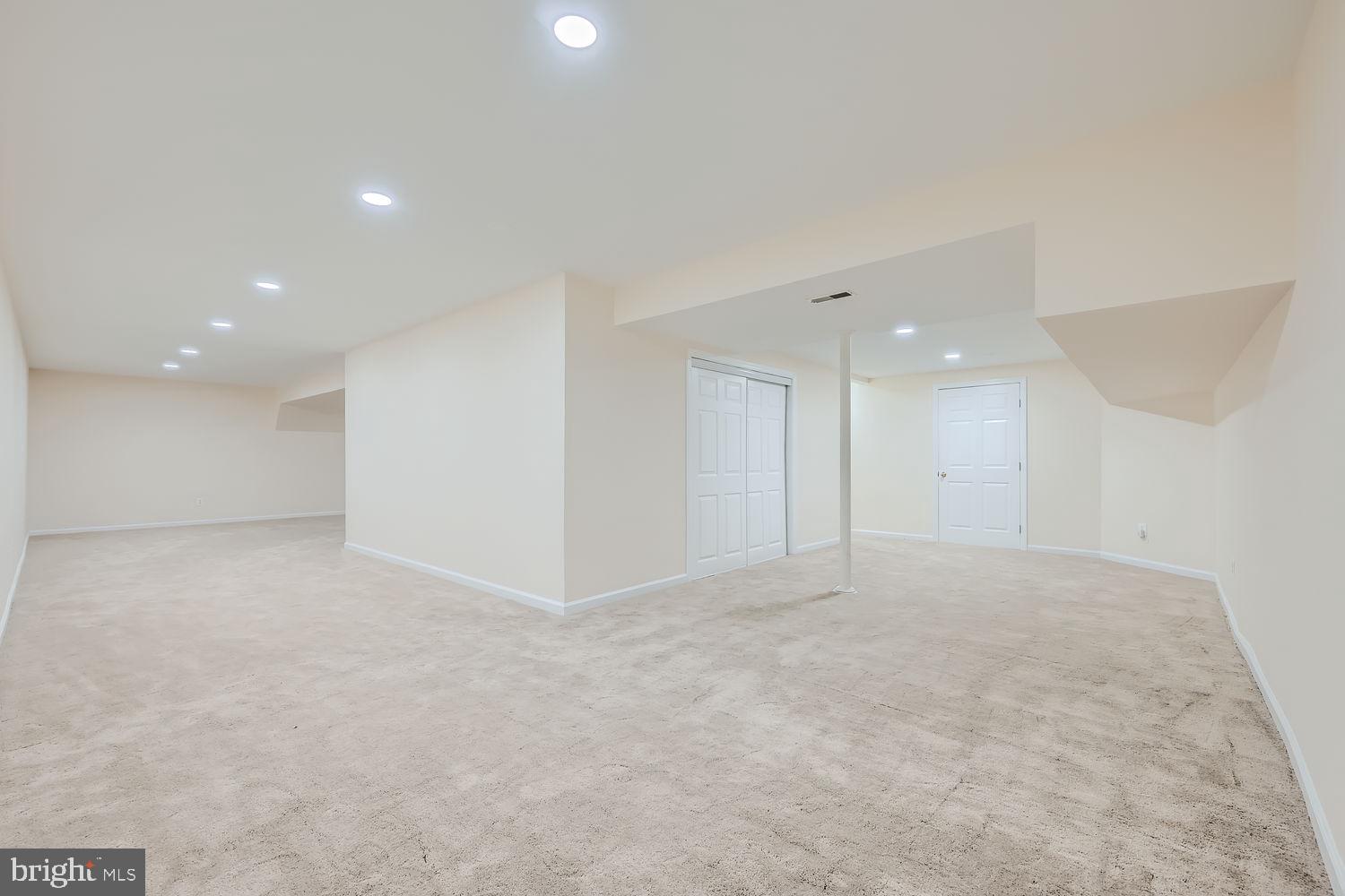 VILLAGE OF HARPERS CHOICE - Residential