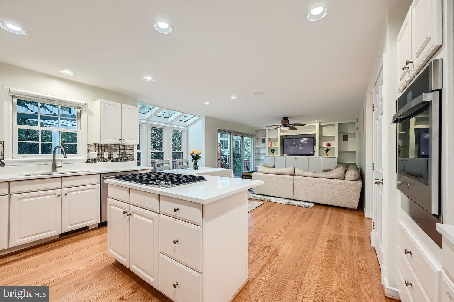 VILLAGE OF HARPERS CHOICE - Residential