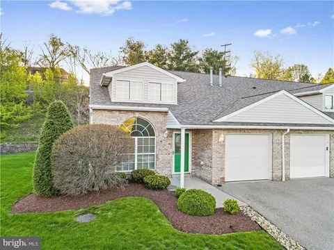 201 Malcolm Ct, Monroeville, PA MLS: PAAY2000236