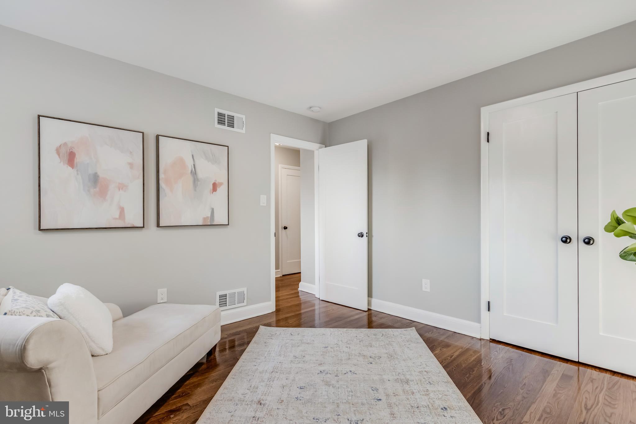 KENWOOD PARK - Residential