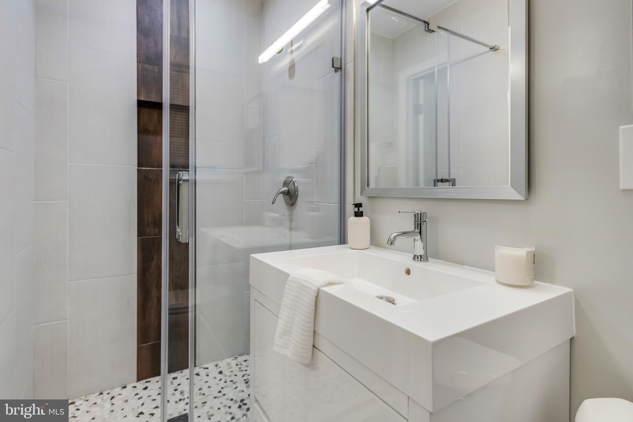 KENWOOD PARK - Residential