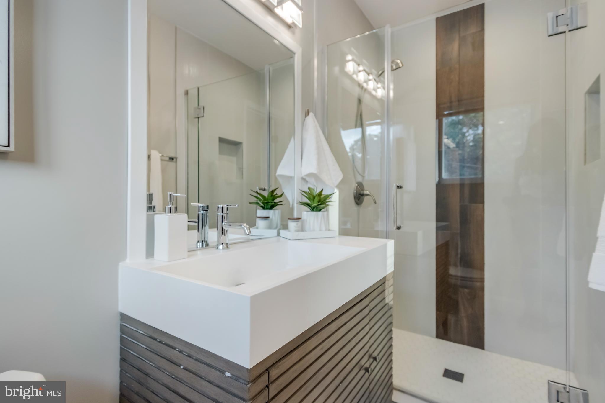 KENWOOD PARK - Residential