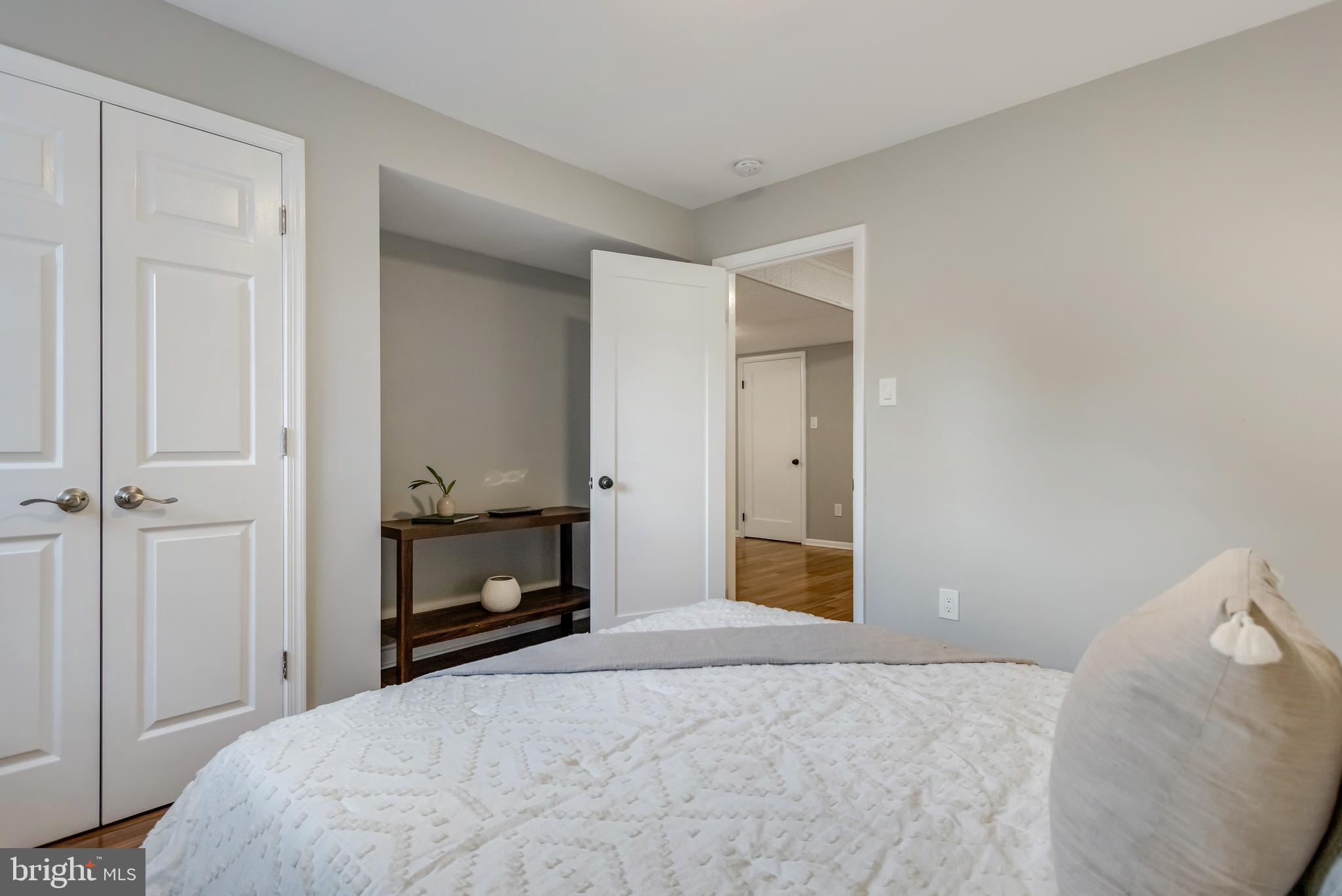 KENWOOD PARK - Residential