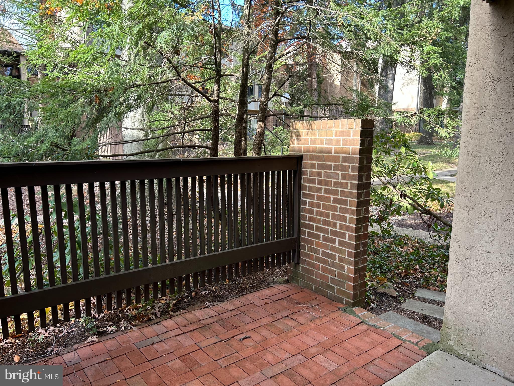 CHESTNUT GROVE - Residential Lease