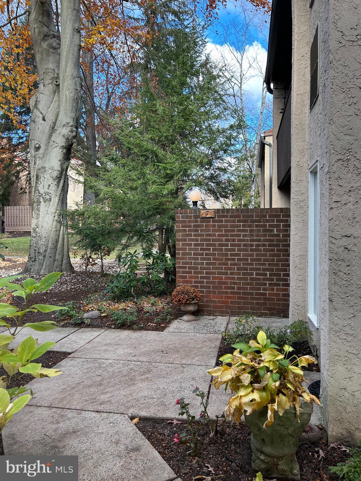 CHESTNUT GROVE - Residential Lease