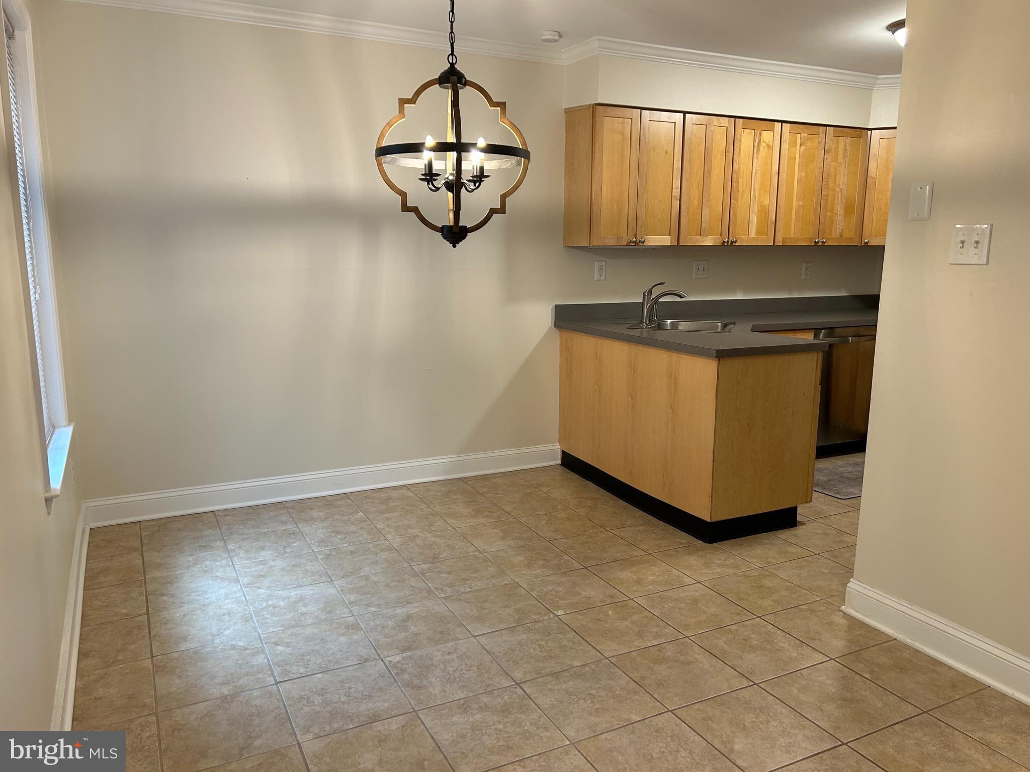 CHESTNUT GROVE - Residential Lease