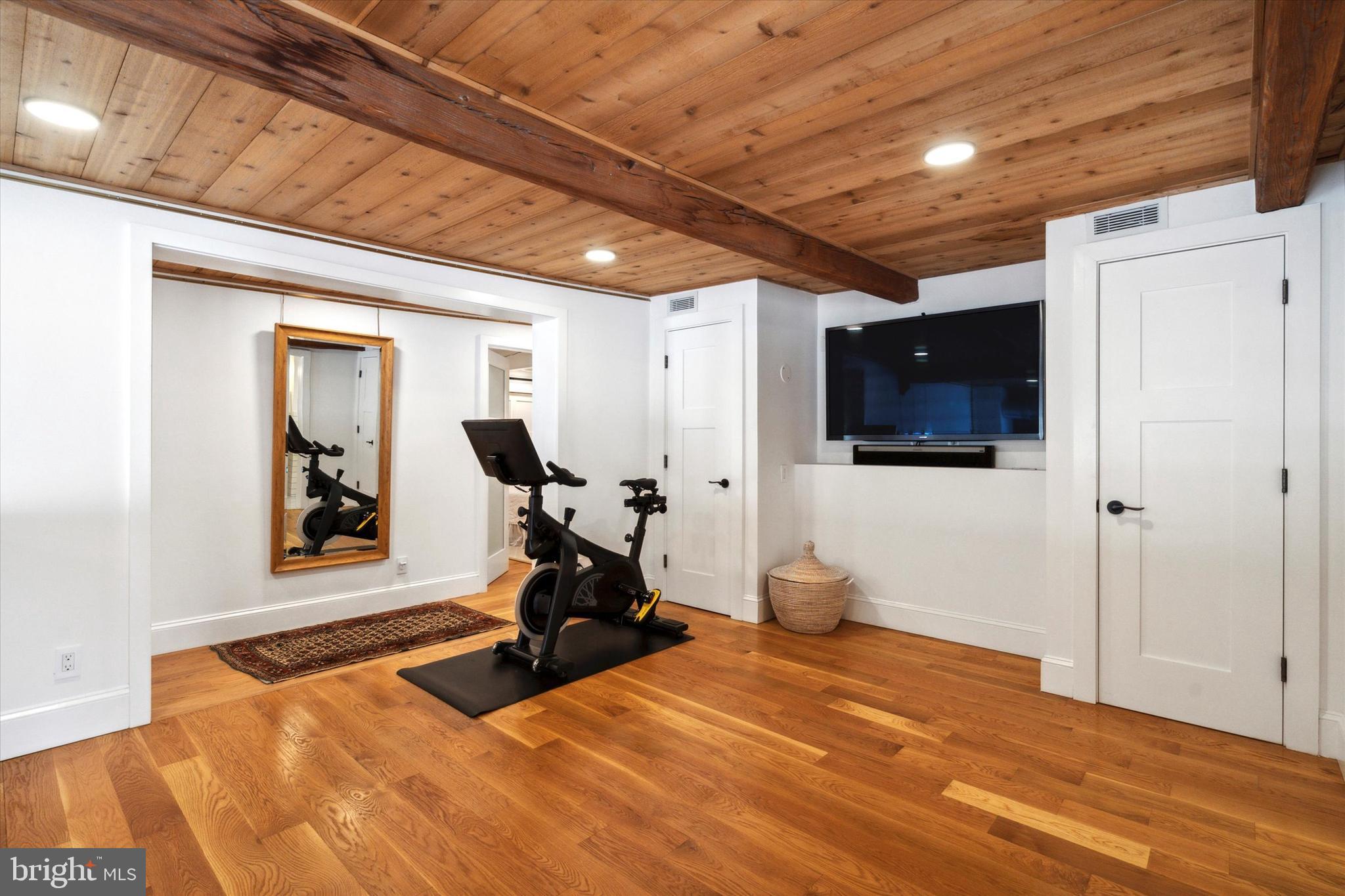 BELLA VISTA - Residential