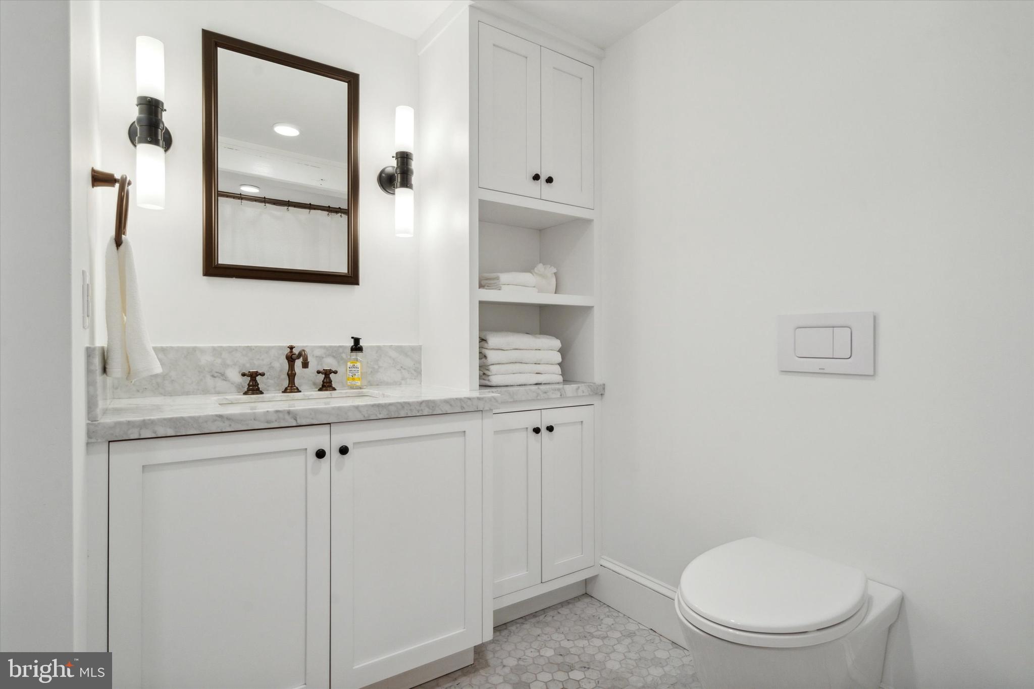 BELLA VISTA - Residential