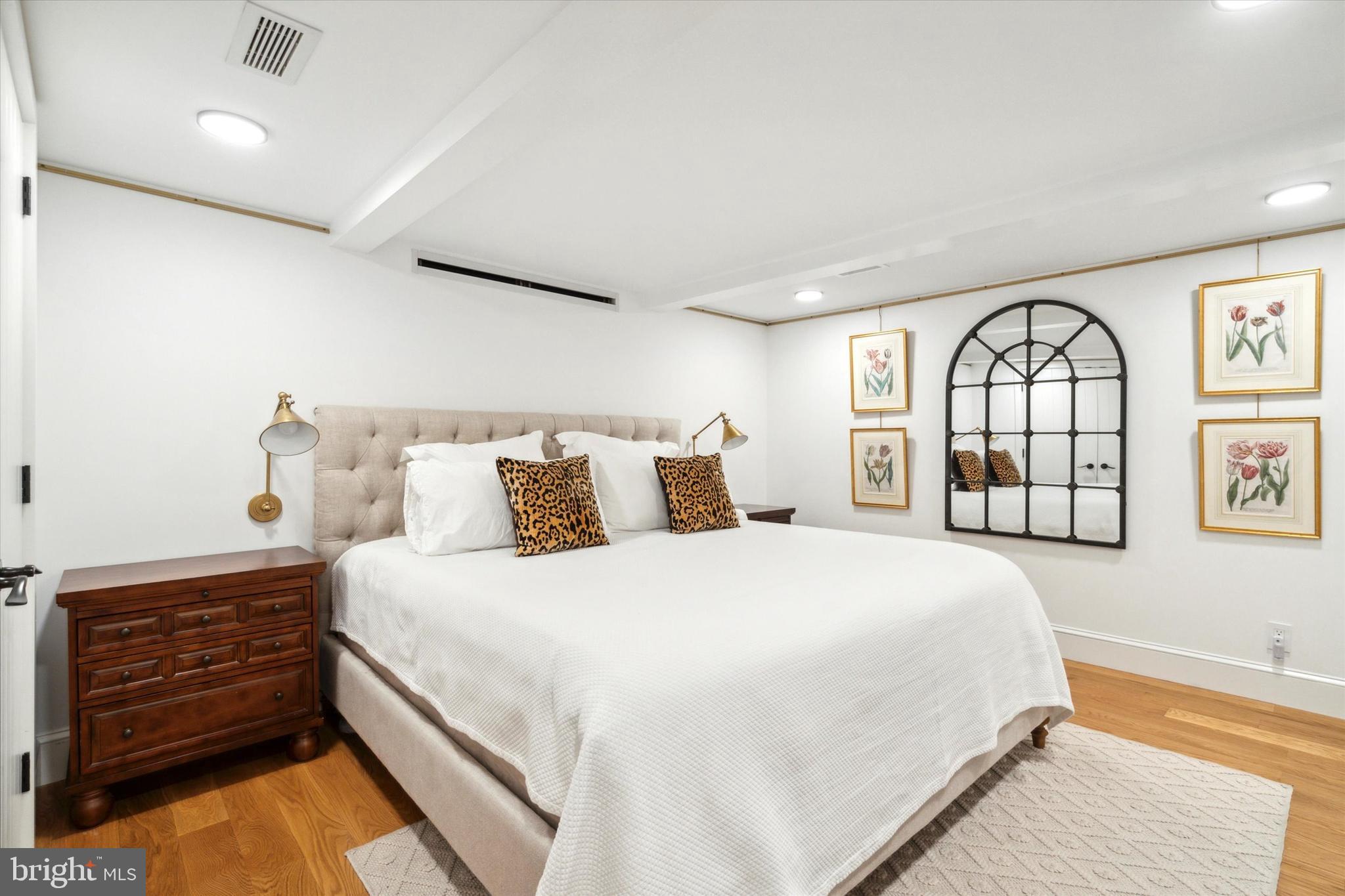 BELLA VISTA - Residential